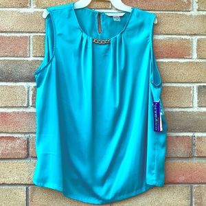 New!! Shirt with collar chain